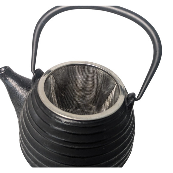 Traditional Cast Iron Beehive Japanese Teapot Kettle Black with Infuser Asian - Picture 6 of 10